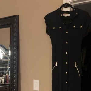 Beautiful long MK dress with gold buttons and belt